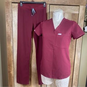 Figs‎ Scrubs Set Maroon Size XXS